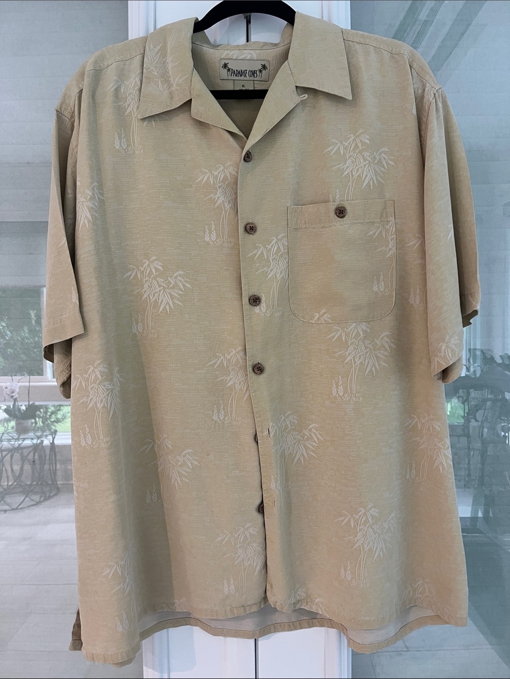 Palm Breeze Beige Short-Sleeve Button-Down Shirt - Palm Breeze